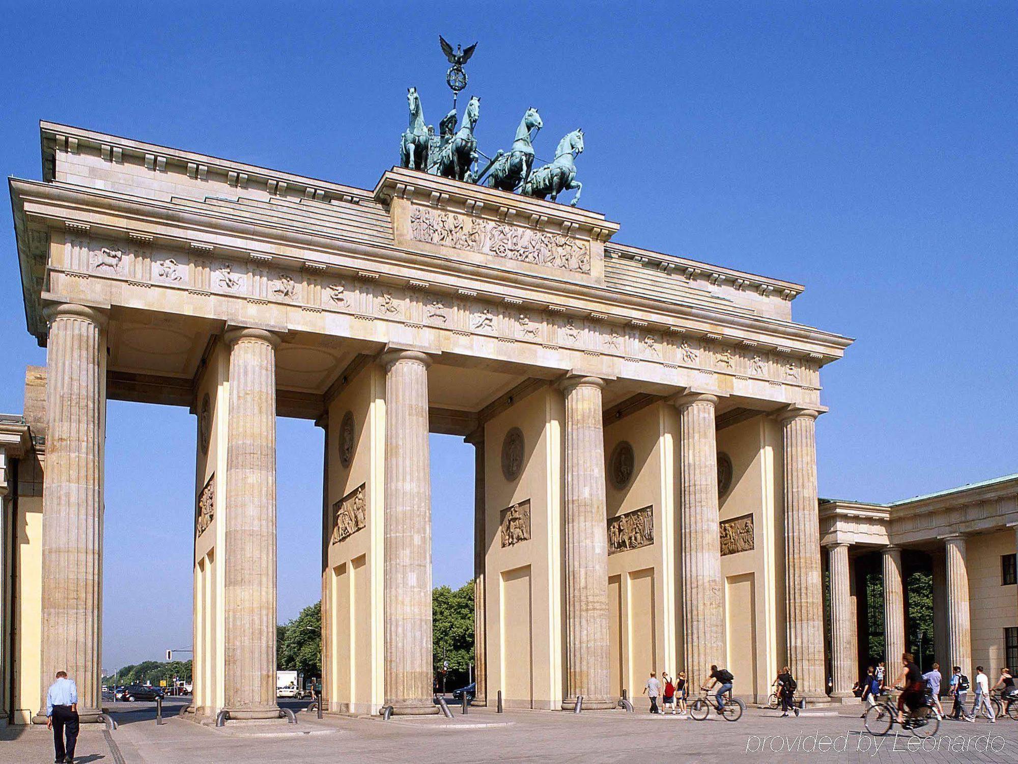 Ibis Potsdamer Platz 2* Berlim
